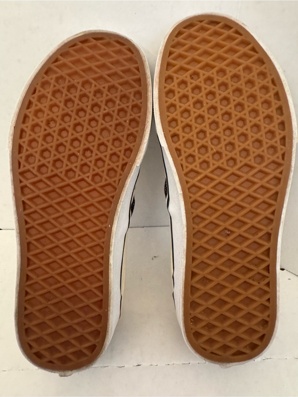Vans Classic Slip-On Black & Cream Checkerboard Sneakers Size [SIZE 8 women-] - Picture 2 of 9